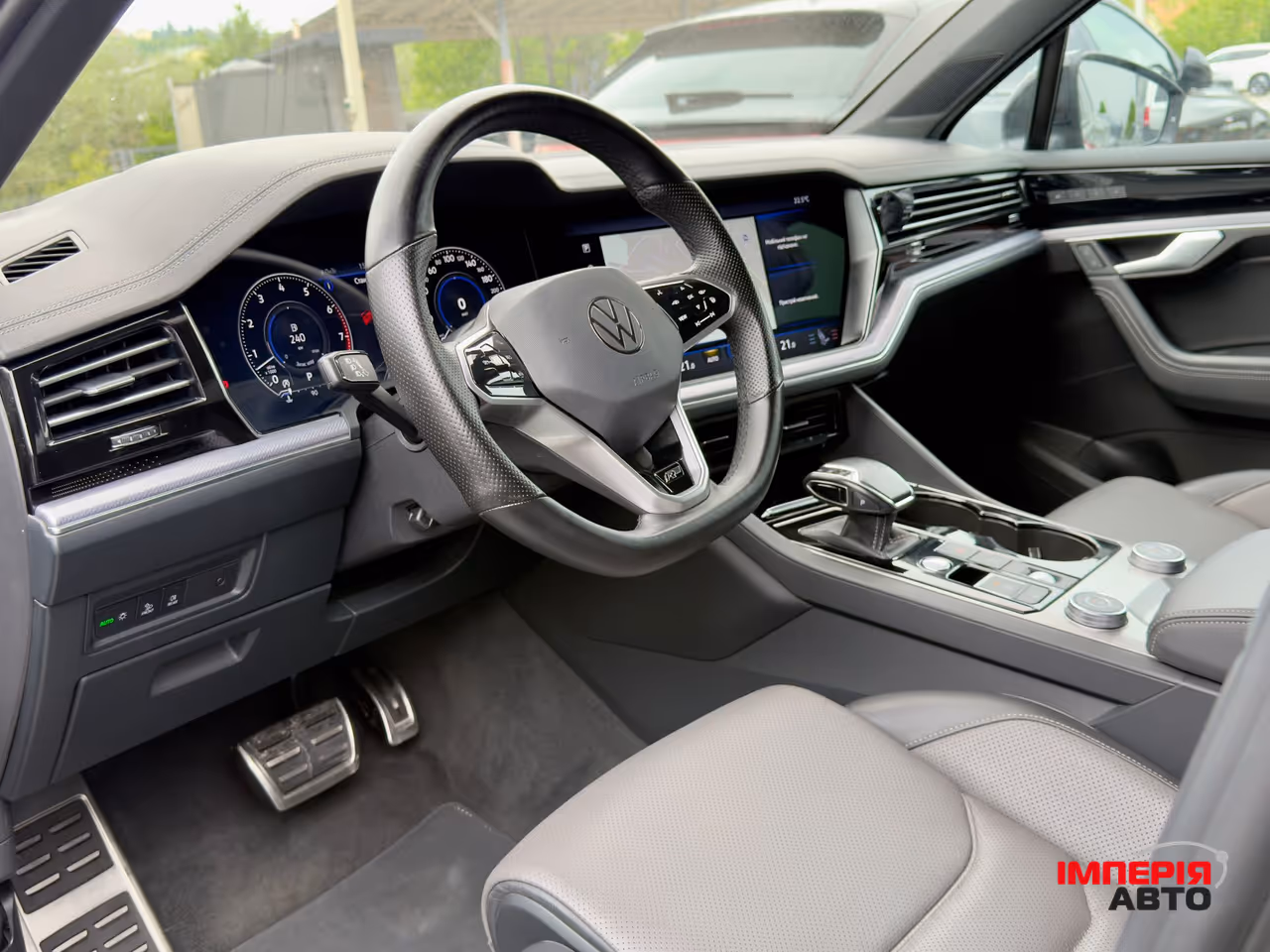 Volkswagen Touareg - фото 15
