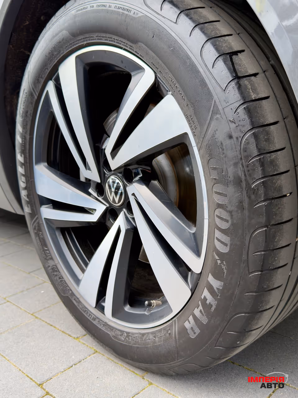 Volkswagen Touareg - фото 82
