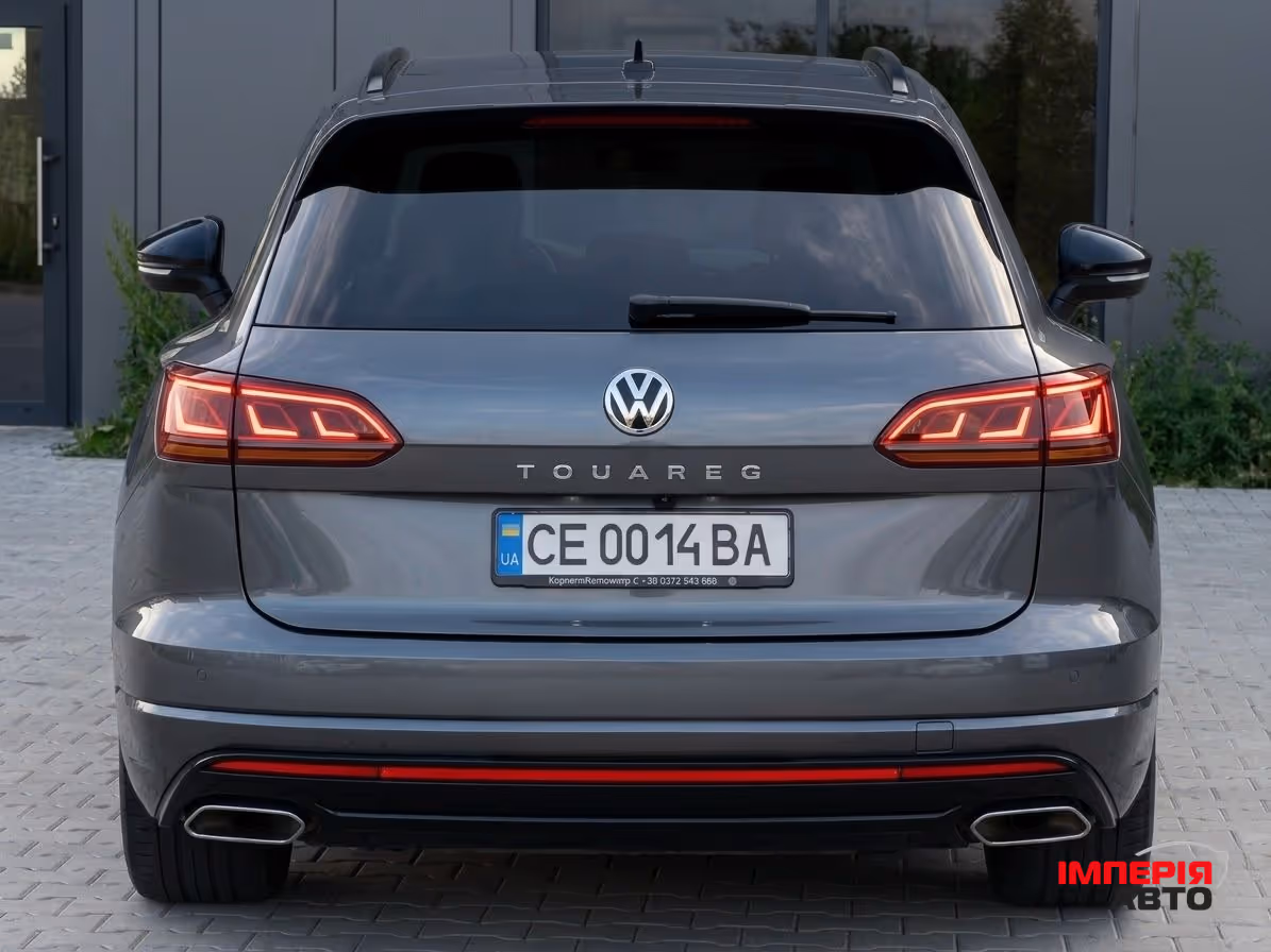 Volkswagen Touareg - фото 8