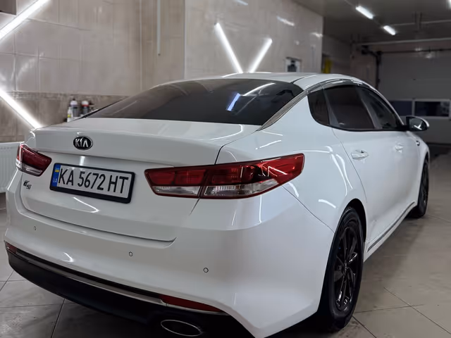 Kia K5 - фото 4