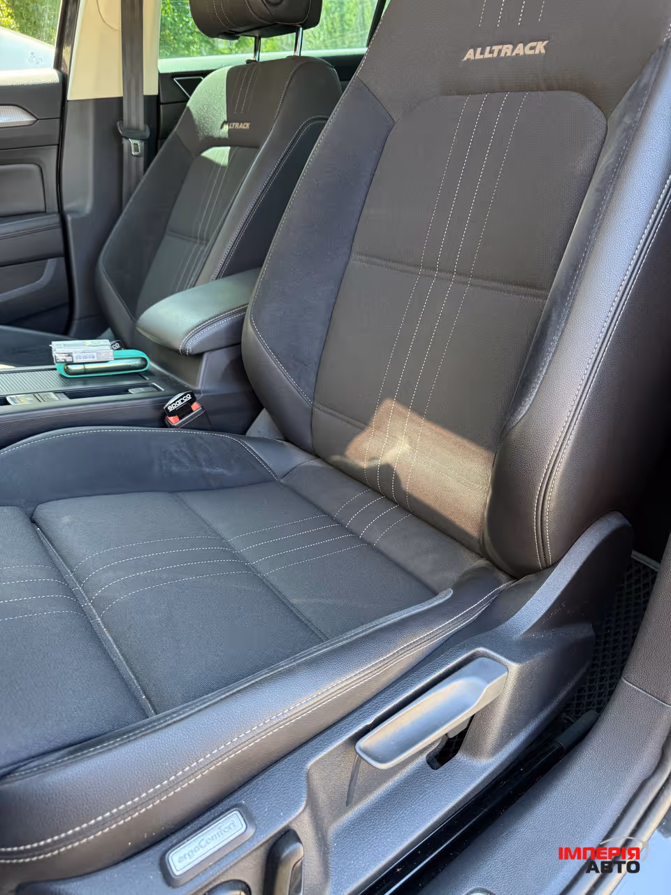 Volkswagen Passat - фото 12