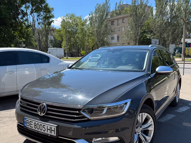 Volkswagen Passat - фото 2
