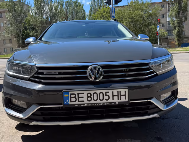 Volkswagen Passat - фото 1