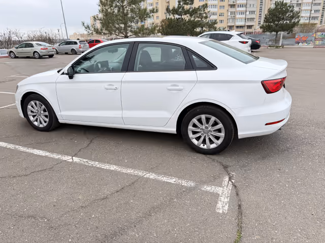 Audi A3 - фото 2