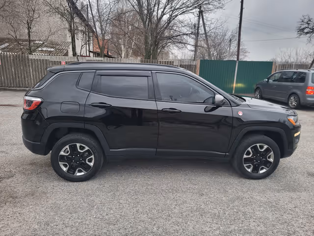 Jeep Compass - фото 4