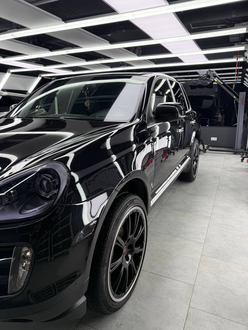 Porsche Cayenne - фото 32