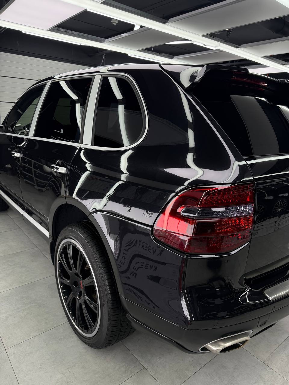 Porsche Cayenne - фото 22