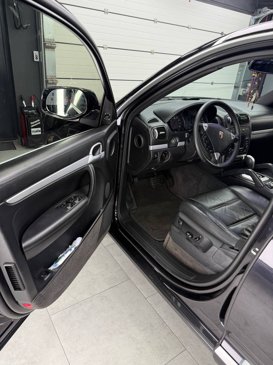 Porsche Cayenne - фото 11