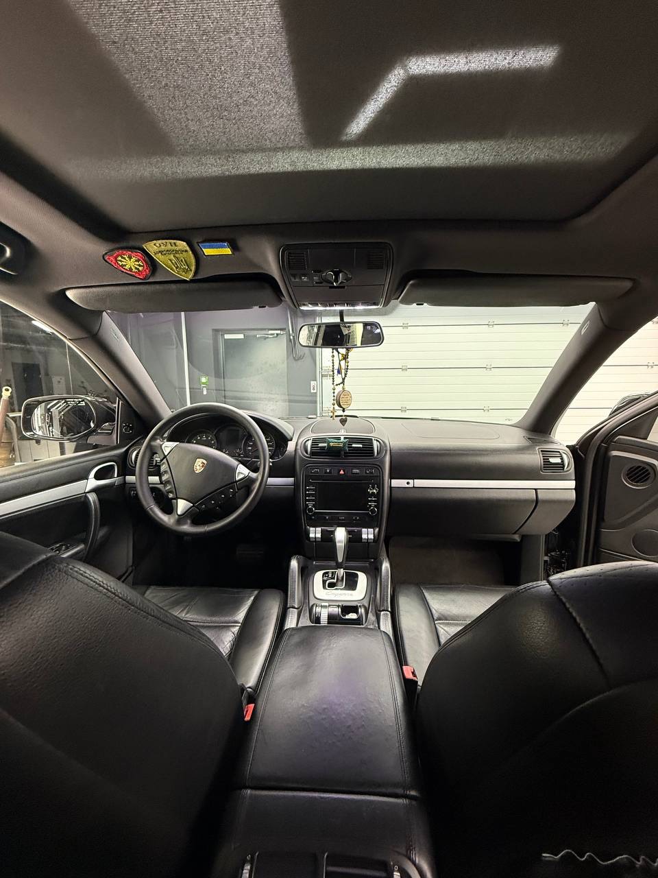 Porsche Cayenne - фото 26