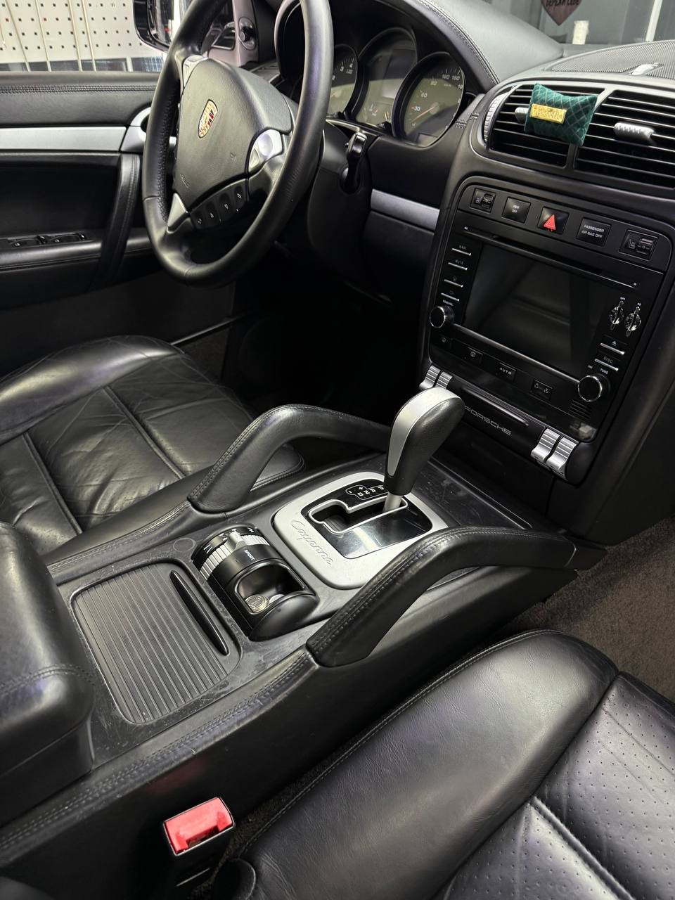 Porsche Cayenne - фото 18