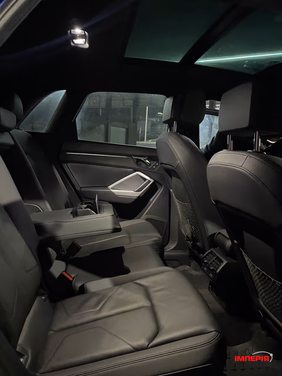 Audi Q3 - фото 16
