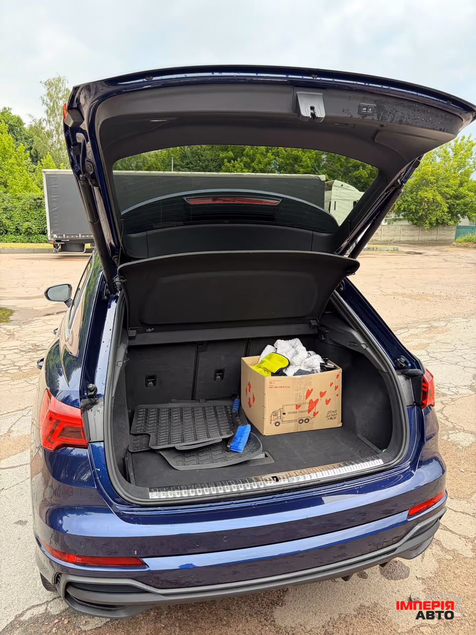 Audi Q3 - фото 11