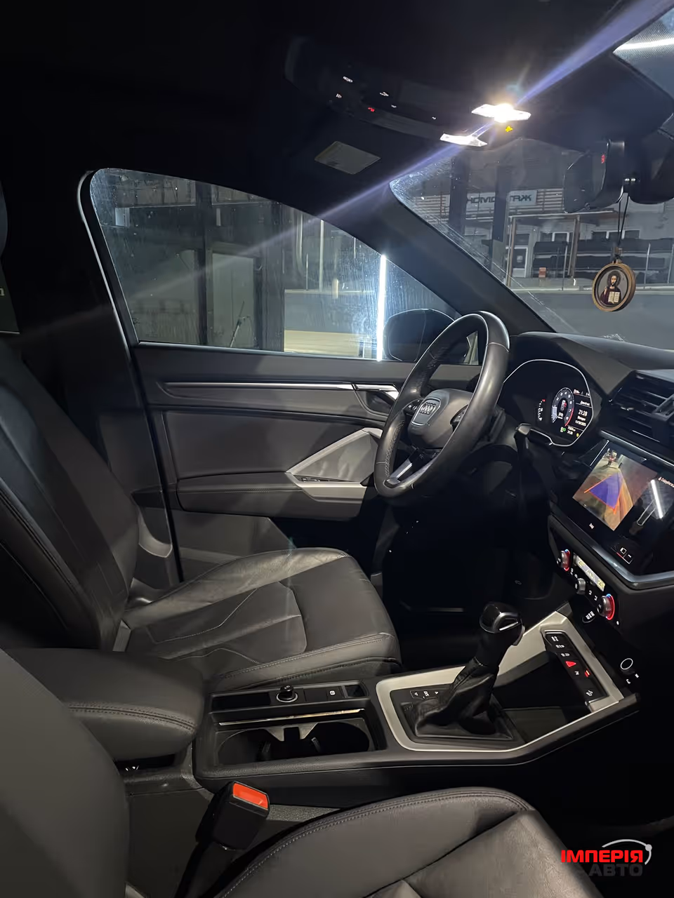 Audi Q3 - фото 15