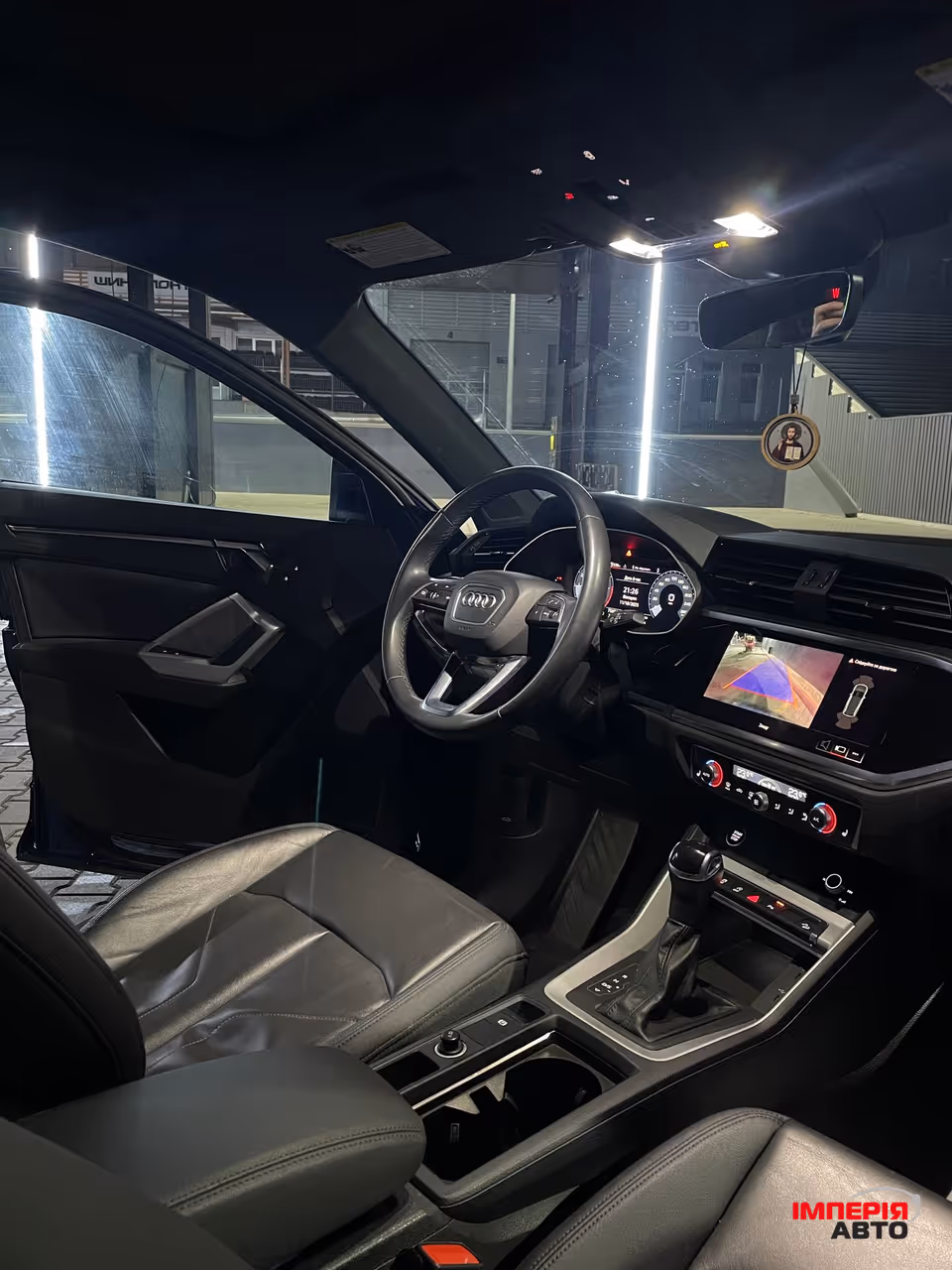 Audi Q3 - фото 19