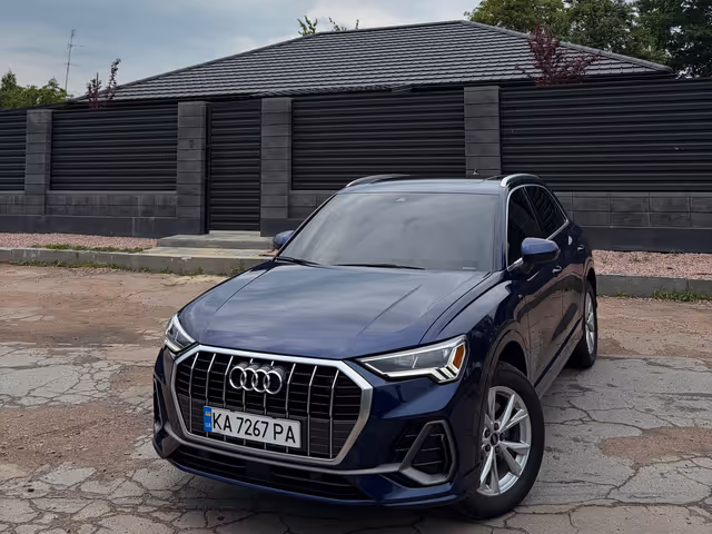 Audi Q3 - фото 2