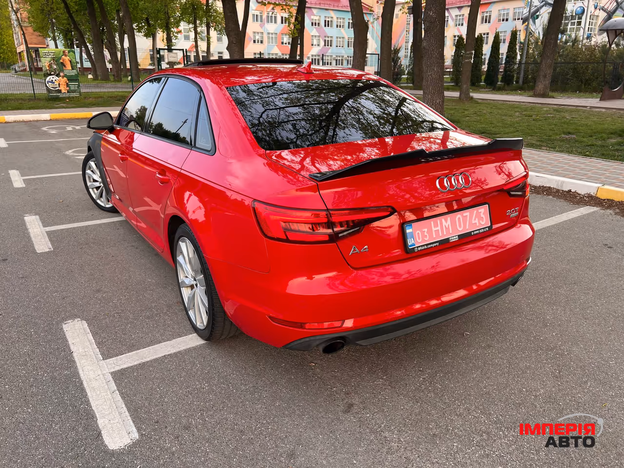 Audi A4 - фото 2