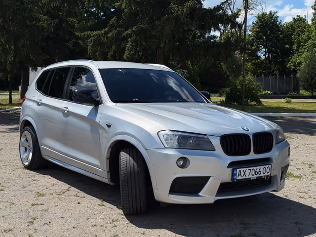 BMW X3 - фото 2