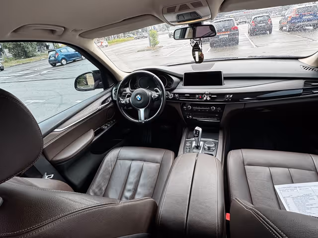 BMW X5 - фото 2