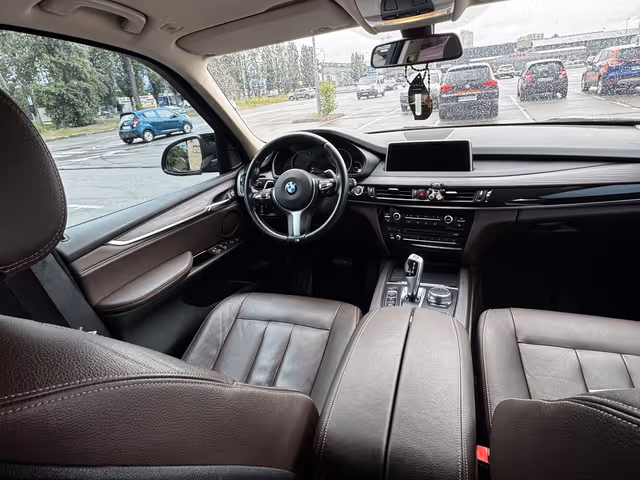 BMW X5 - фото 4