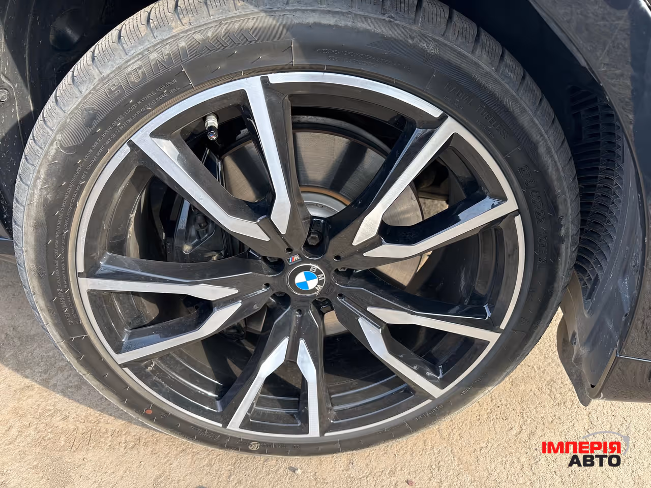 BMW X7 - фото 3