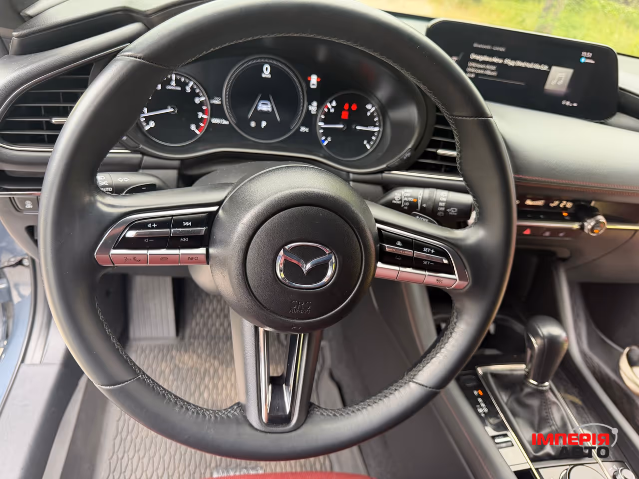 Mazda 3 - фото 16