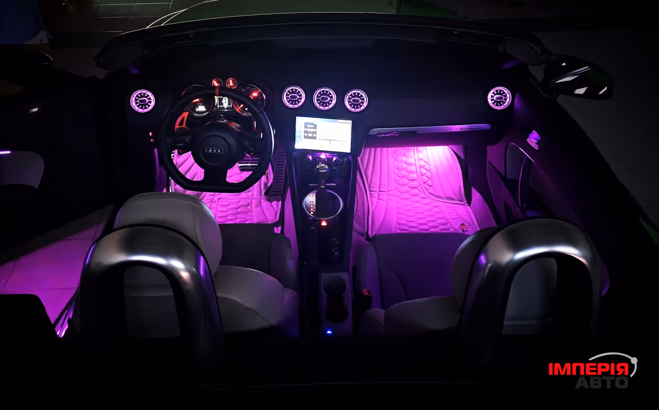 Audi TT - фото 12