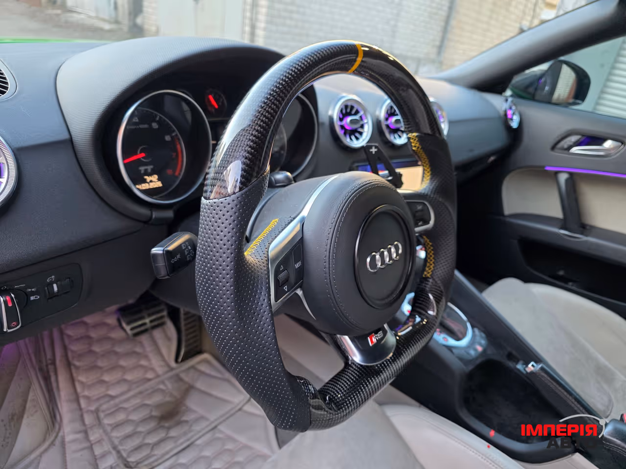 Audi TT - фото 10
