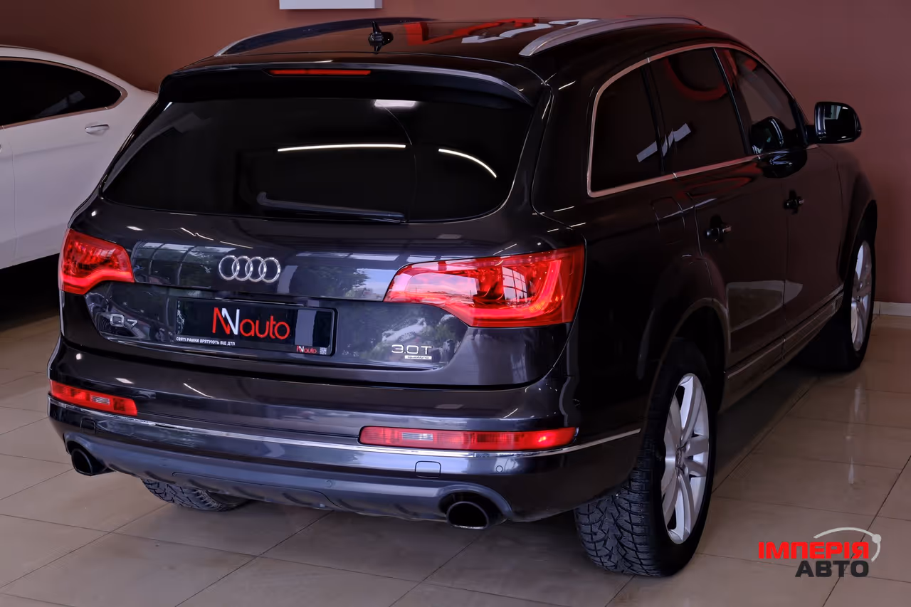 Audi Q7 - фото 5