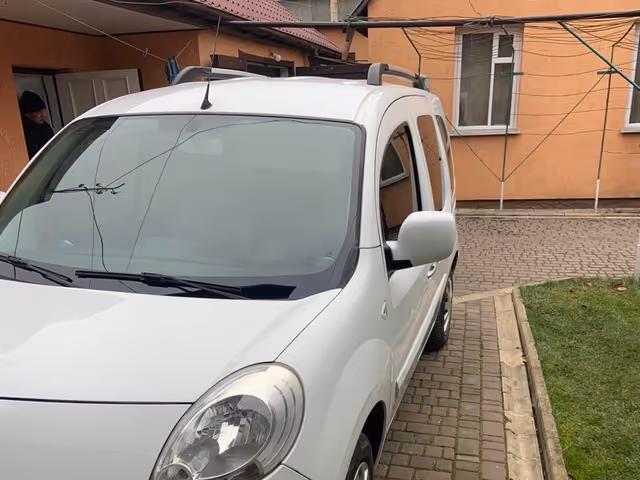 Renault Kangoo - фото 2