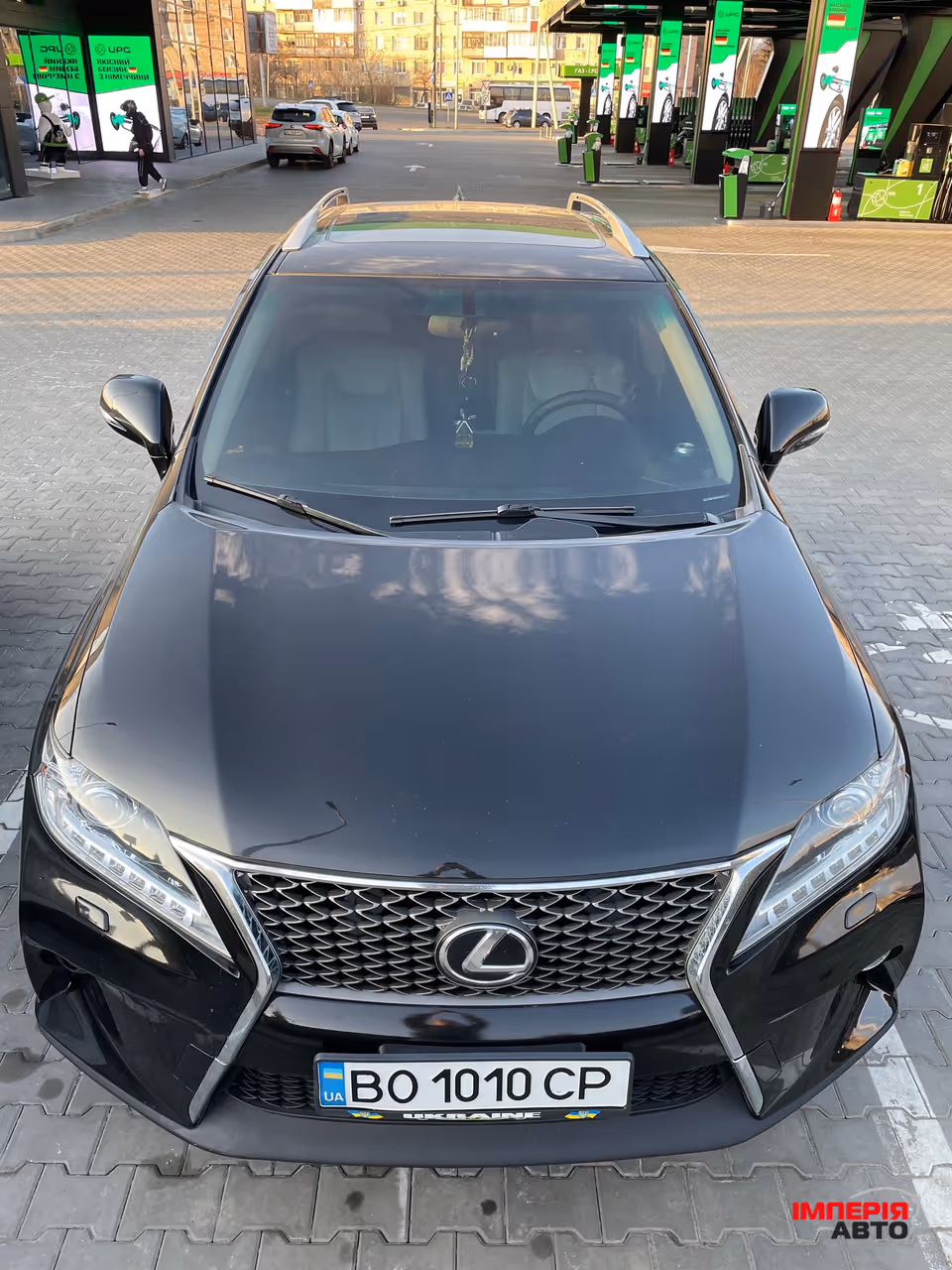 Lexus RX - фото 1