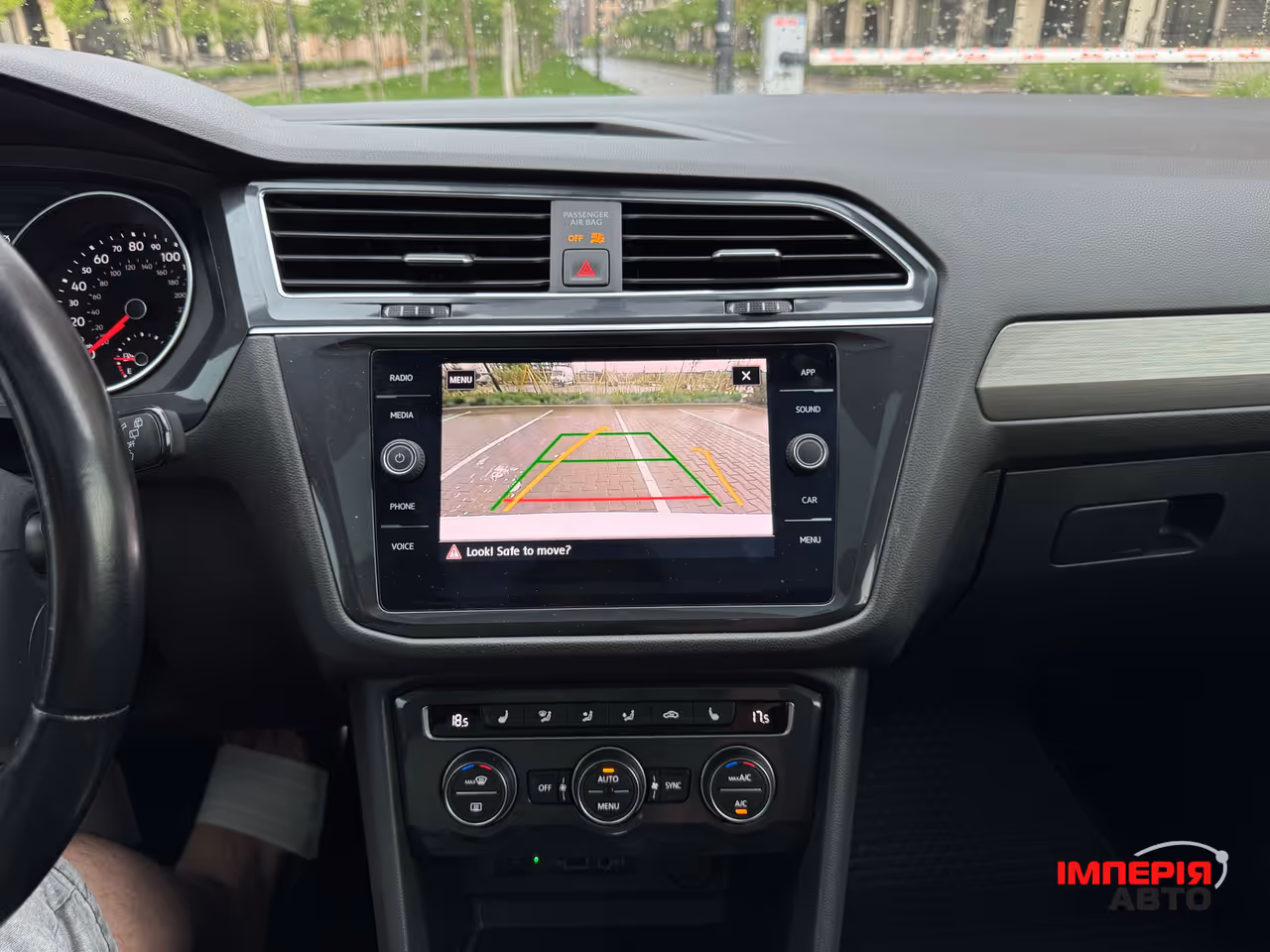 Volkswagen Tiguan - фото 19