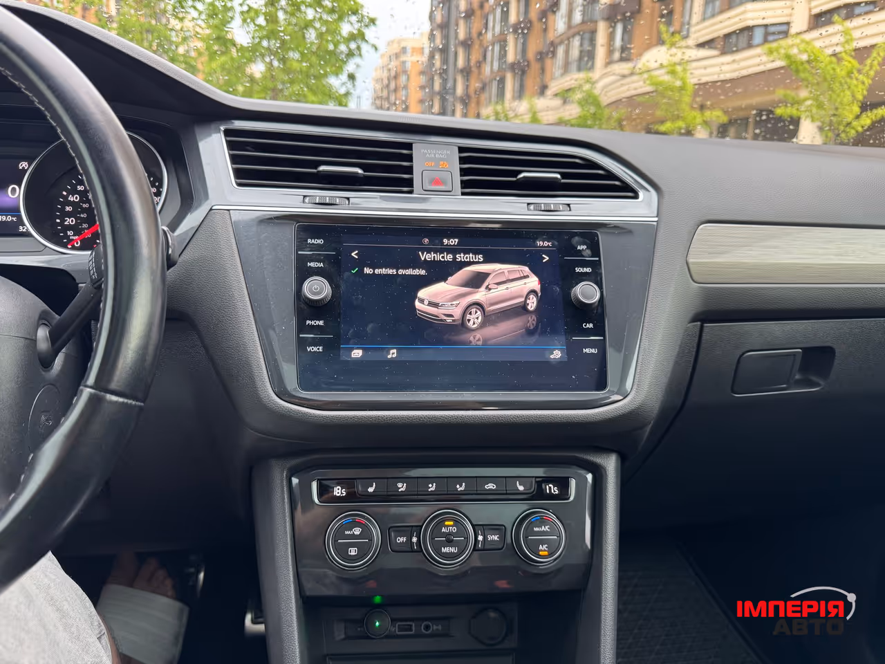Volkswagen Tiguan - фото 18