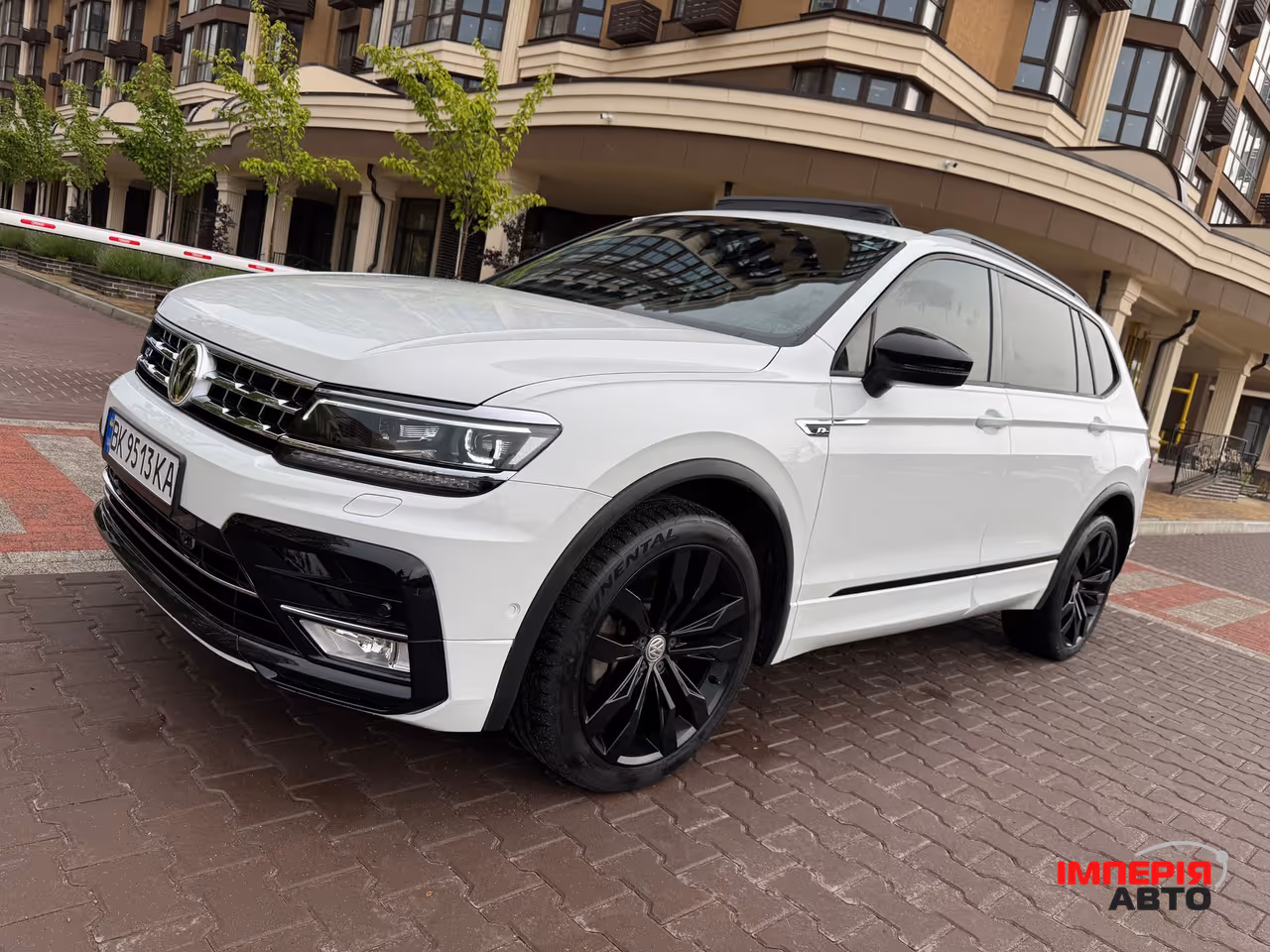 Volkswagen Tiguan - фото 4