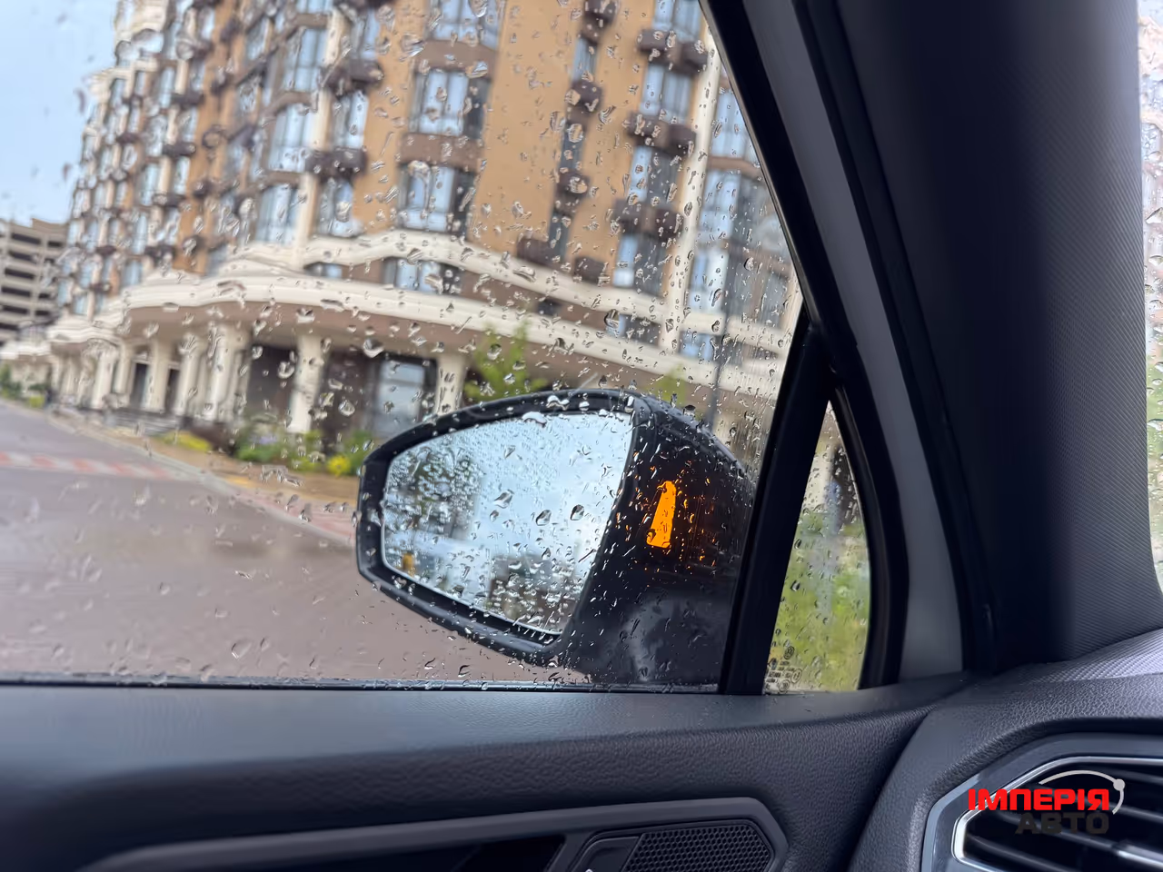 Volkswagen Tiguan - фото 15