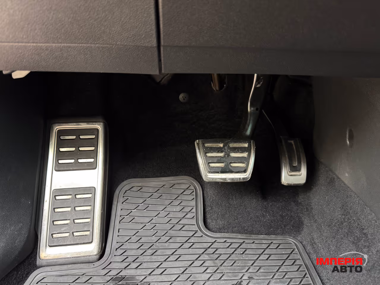 Volkswagen Tiguan - фото 20
