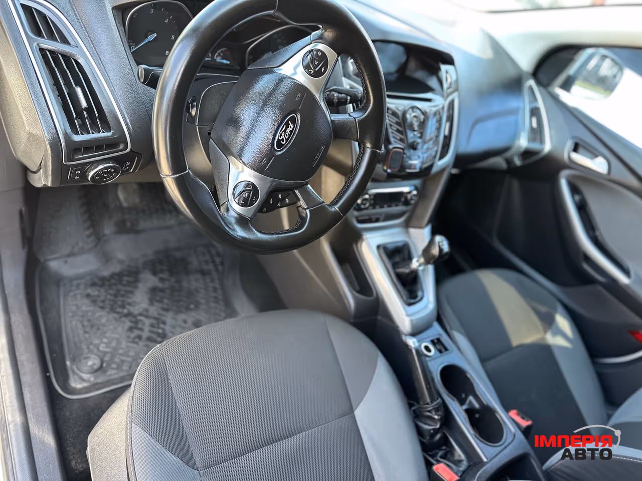 Ford Focus - фото 15