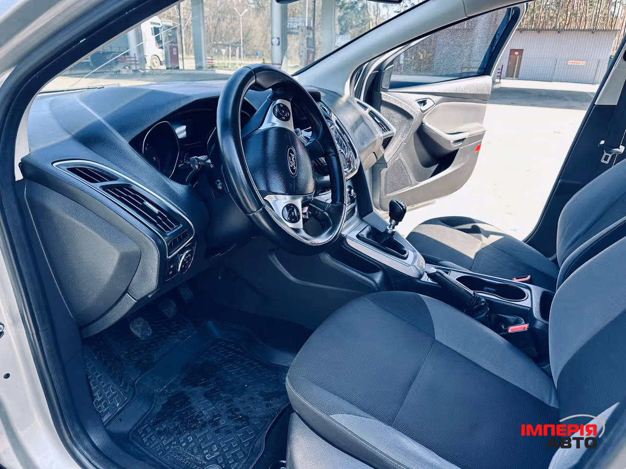Ford Focus - фото 10