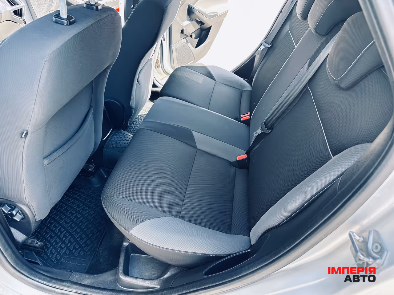 Ford Focus - фото 11