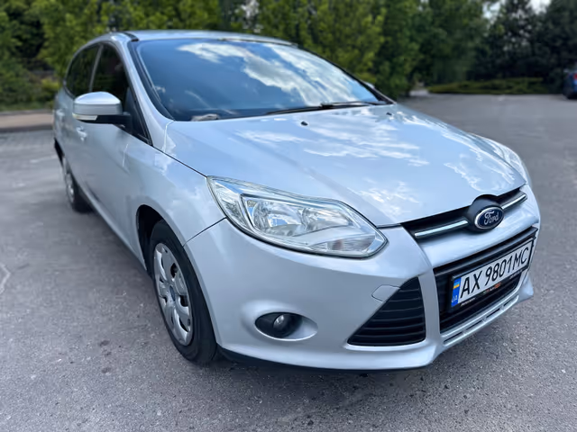 Ford Focus - фото 2