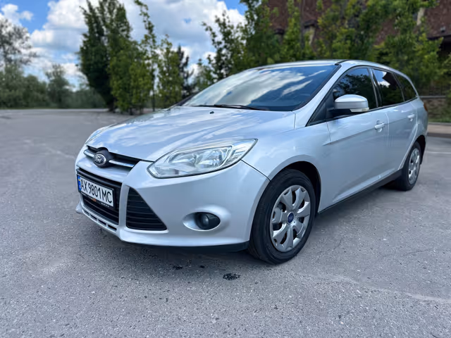 Ford Focus - фото 3