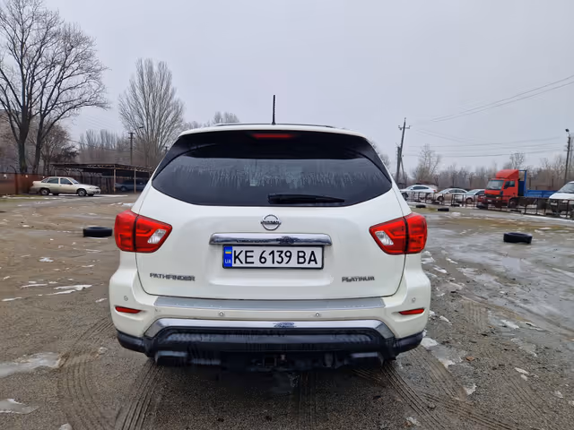 Nissan Pathfinder - фото 5