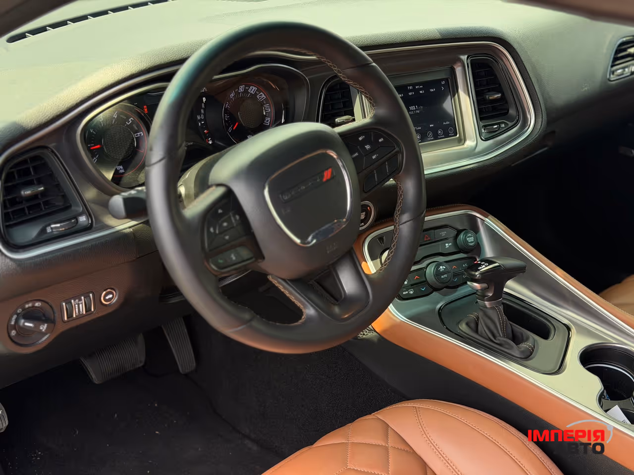 Dodge Challenger - фото 10