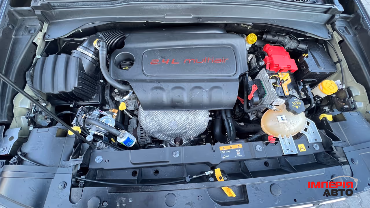 Jeep Renegade - фото 10
