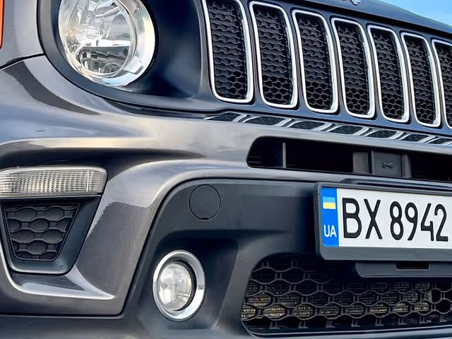 Jeep Renegade - фото 1