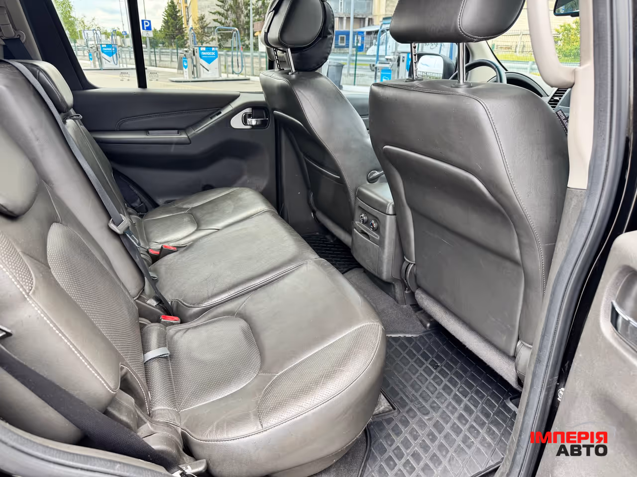 Nissan Pathfinder - фото 7