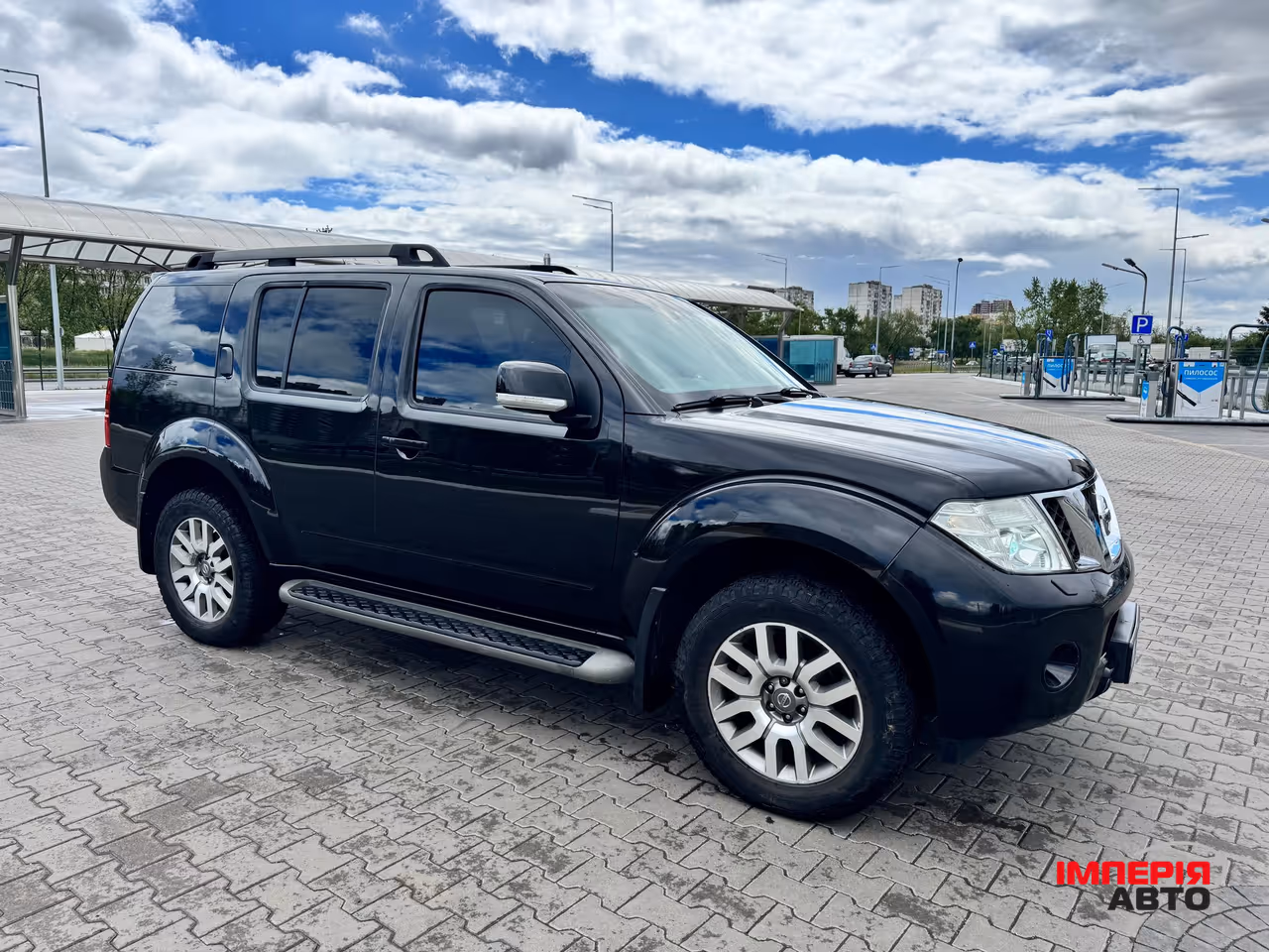 Nissan Pathfinder - фото 3