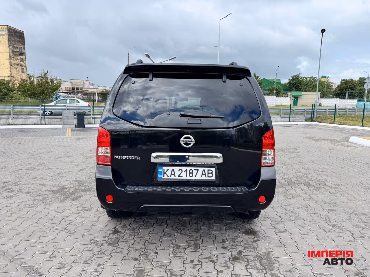 Nissan Pathfinder - фото 4