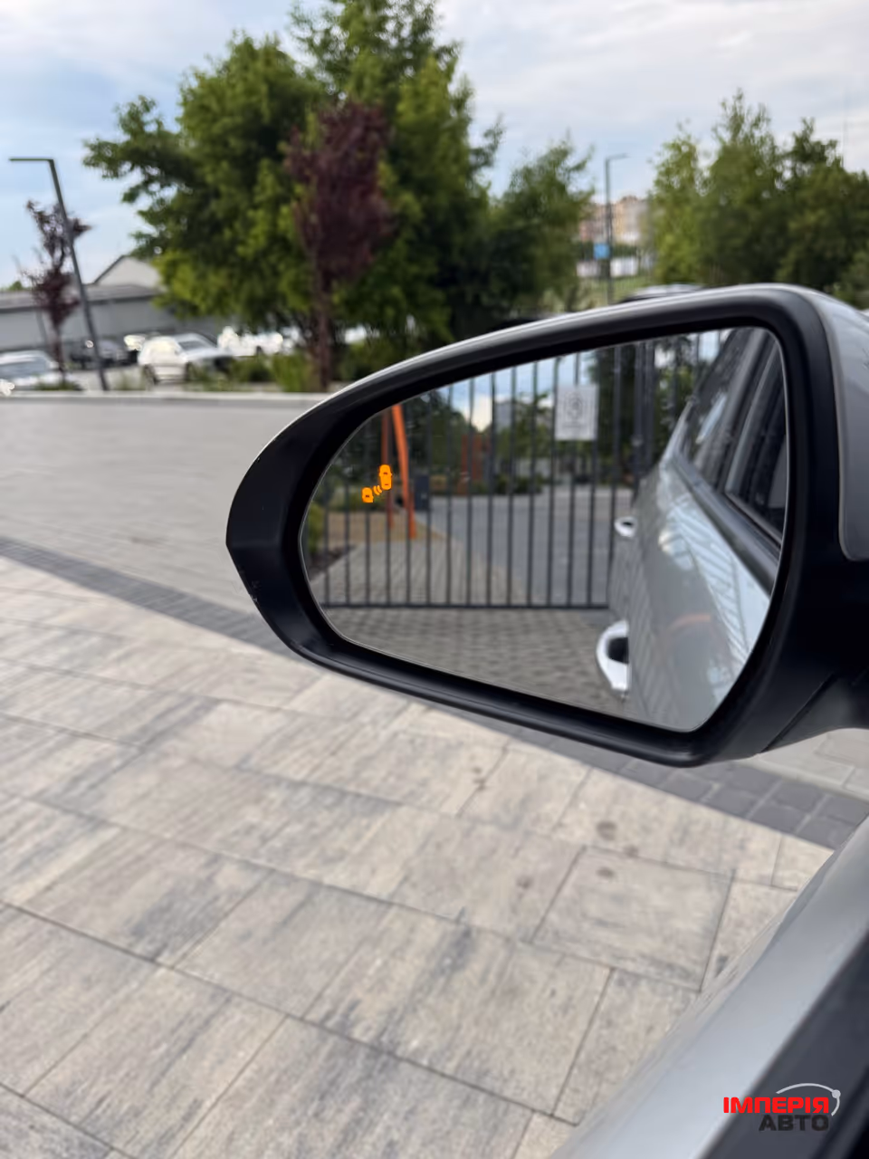 Hyundai Elantra - фото 8