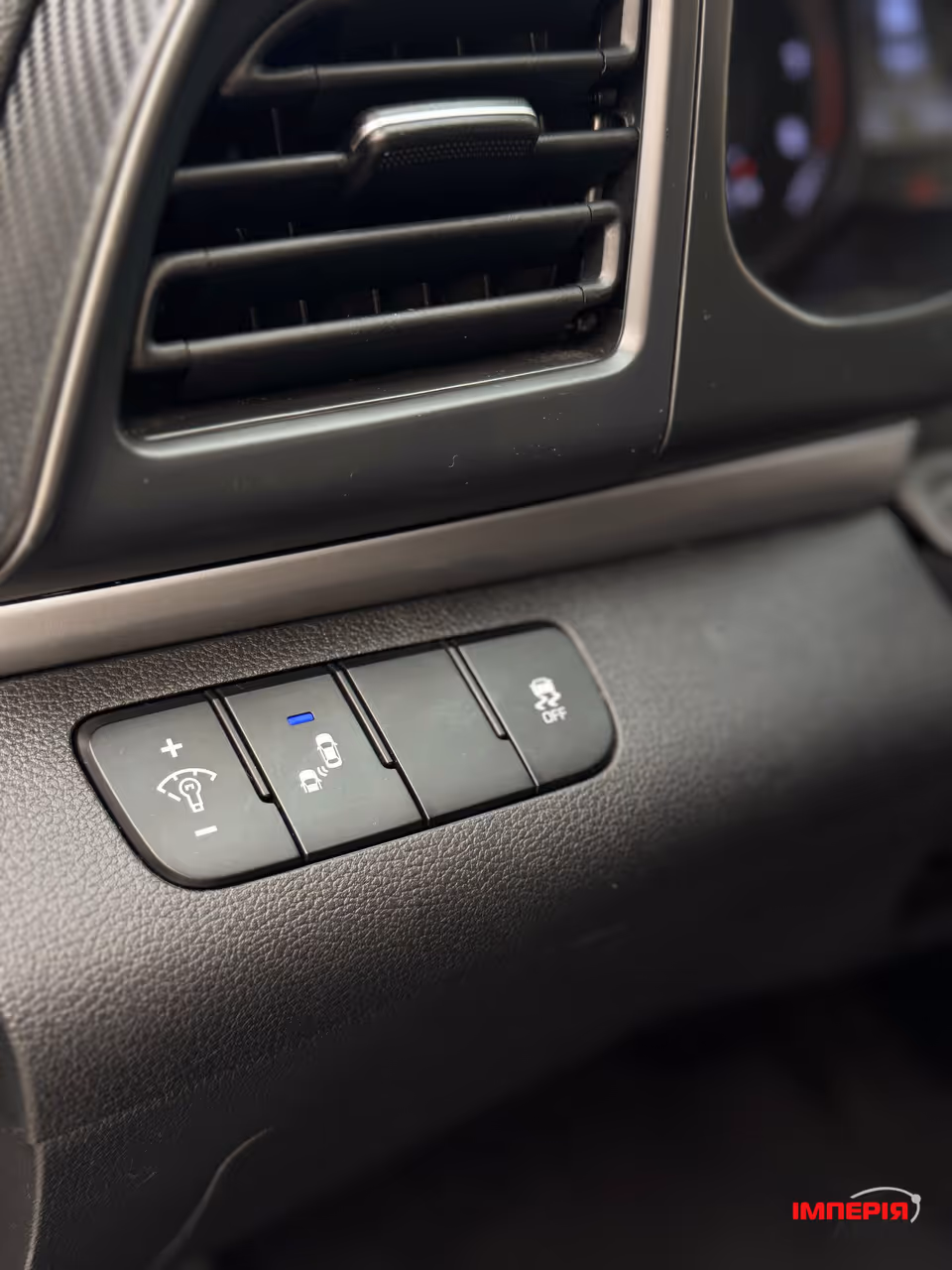 Hyundai Elantra - фото 7