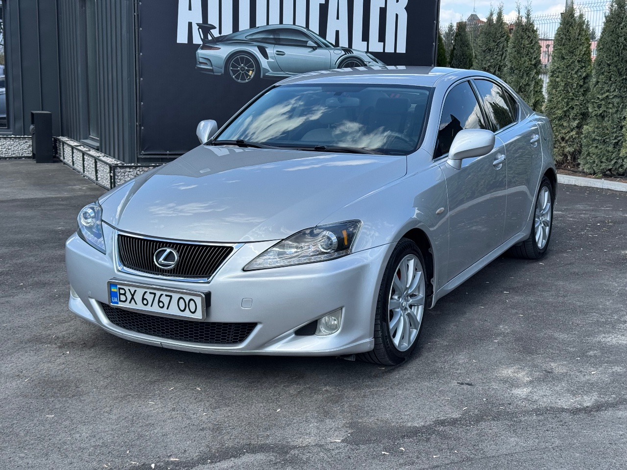 Lexus IS - фото 3